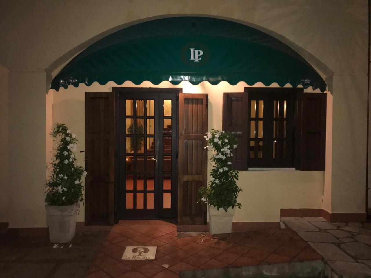 Contrada Maeggio La Perciataゲストハウス エクステリア 写真
